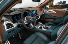 BMW XM  50e Individual Masáže