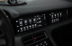Porsche Taycan Turbo S, keramiky, karbon, PDCC, Matrix