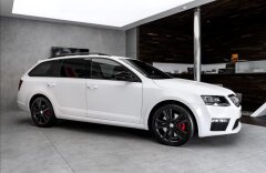 Škoda Octavia 2.0 TDI RS DSG, webasto, black paket, záruka