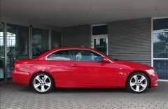 BMW Řada 3 325i, navigace, top stav