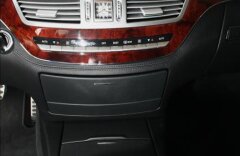 Mercedes-Benz Třídy S 6.3 63 AMG Zadní DVD Noční vidění  Super stav