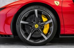 Ferrari SF90 Stradale Fiorano paket
