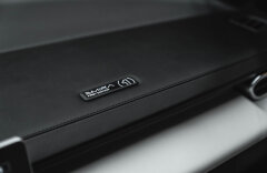 Lotus Emira V6 First Edition, KEF, ZÁRUKA