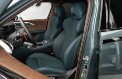 BMW XM  50e Individual Masáže