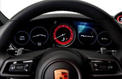 Porsche 911 992 Carrera S, Výfuky, Asistenty