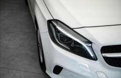 Mercedes-Benz Třídy A 1,6 180 automat, LED, záruka