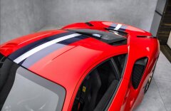 Ferrari 488 Pista coupe, JBL, lift, navigace