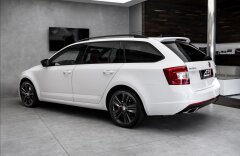 Škoda Octavia 2.0 TDI RS DSG, webasto, black paket, záruka
