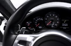 Porsche 911 Carrera S, Aero kit, sport chrono, výfuky