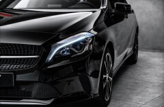 Mercedes-Benz Třídy A A 180 d, LED, Navigace