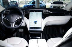 Tesla Model S 85D 4x4 autopilot