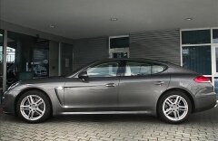 Porsche Panamera 4, Bose, CZ, vzduch, facelift