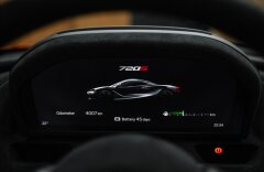 McLaren 720S 4,0 B&W, LIFT, ZÁRUKA