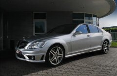 Mercedes-Benz Třídy S 6.3 63 AMG Zadní DVD Noční vidění  Super stav