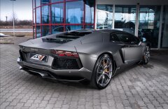Lamborghini Aventador LP 700-4 Grigio Titans, karbon, kamera, lift