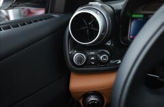 Ferrari GTC4 Lusso 6,3 V12, PANORAMA, VENTILÁCIA, JBL, 360°