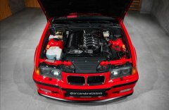 BMW M3 3,0 ZBERATEĽSKÝ KUS, MANUÁL