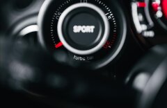 Abarth 500 1,4 695 70th ANNIVERSARIO, BEATS AUDIO, NAVI
