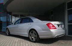 Mercedes-Benz Třídy S 6.3 63 AMG Zadní DVD Noční vidění  Super stav