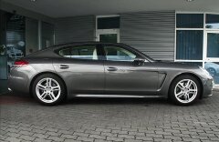 Porsche Panamera 4, Bose, CZ, vzduch, facelift