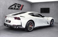 Ferrari Ostatní 812 Superfast, karbon paket