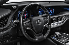 Lexus LS 500