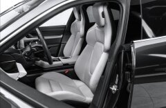 Porsche Taycan Turbo PDCC, pano, noční vize, 360°