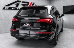 Audi Q5 2.0TDI Q S line, možný O leasing