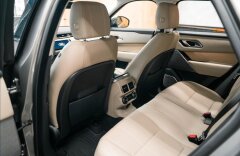 Rover 3,0 RANGE ROVER VELAR 3.0  V6 D300 R-Dynamic SE
