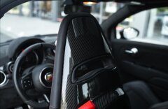 Abarth 595 1,4 ESSESSE, BEATS AUDIO, AKRAPOVIČ, CARBON