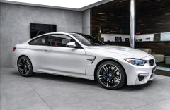 BMW M4 Navi*Harman Kardon*kamera