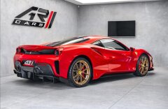 Ferrari 488 Pista coupe, JBL, lift, navigace