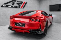 Ferrari 812 Superfast  V12