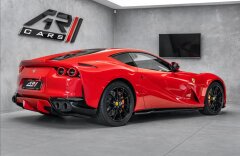 Ferrari 812 Superfast  V12