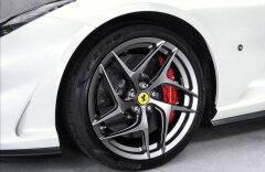 Ferrari Ostatní 812 Superfast, karbon paket