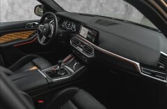 BMW X5 4,4 M COMPETITION, NIGHT VISION, MASÁŽE, H/K