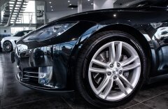 Tesla Model S 85D 4x4 autopilot