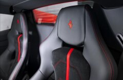 Ferrari 488 Spider, karbonová sedadla, lift, kamera, skladem!!