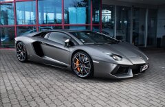 Lamborghini Aventador LP 700-4 Grigio Titans, karbon, kamera, lift