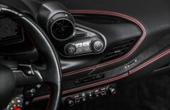 Ferrari F8 3,9 F8 Spider V8, karbon, kamera, Alcantara, CZ