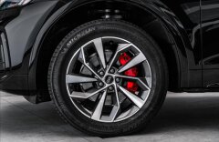 Audi Q5 2.0TDI Q S line, možný O leasing