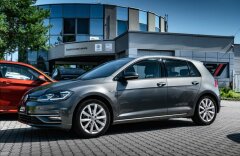 Volkswagen Golf 1,5 Maraton Edition, masáže, záruka