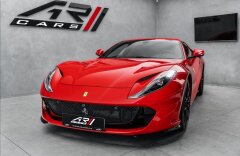 Ferrari 812 Superfast  V12