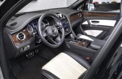 Bentley Bentayga V8 diesel, panorama, CZ