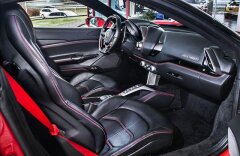 Ferrari  488 GTB, paket černý lesk