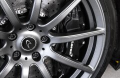 McLaren MP4-12C Karbon paket, CZ