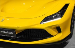 Ferrari F8 3,9 TRIBUTO, SPIDER, LIFT, KAMERA, ZÁRUKA