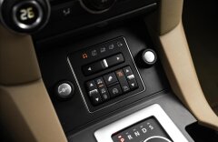 Land Rover Discovery 3,0 SDV6 HSE, MERIDIAN, NAVI