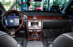 Volkswagen Phaeton 3.0 V6 TDI 4motion, navigace