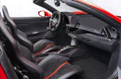 Ferrari 488 Spider, karbonová sedadla, lift, kamera, skladem!!
